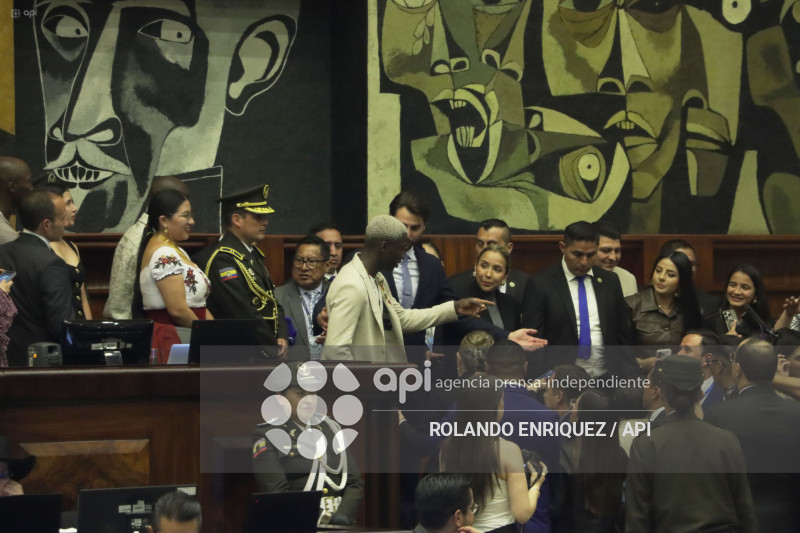 CONDECORACION NINO MOI ASAMBLEA