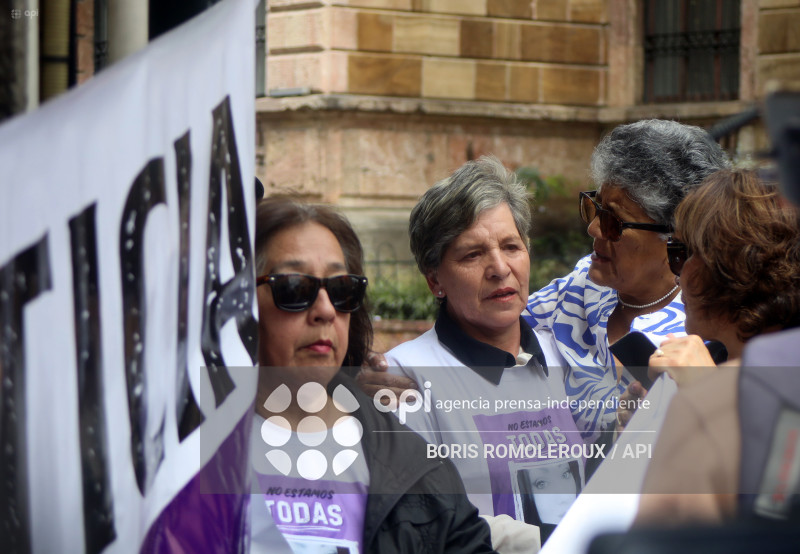 CUENCA-PLANTON-CASO MARIA FERNANDA-ASESINADA