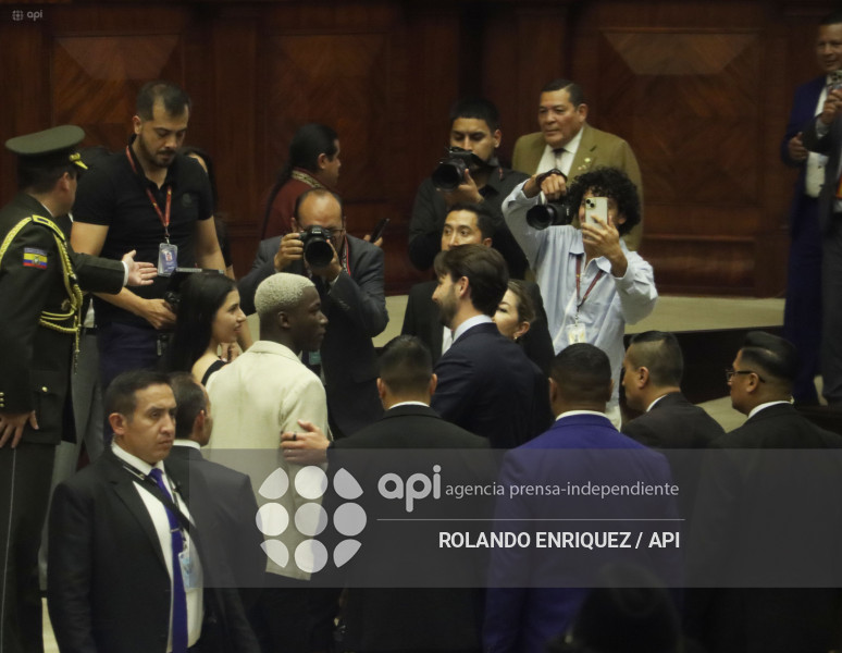 CONDECORACION NINO MOI ASAMBLEA