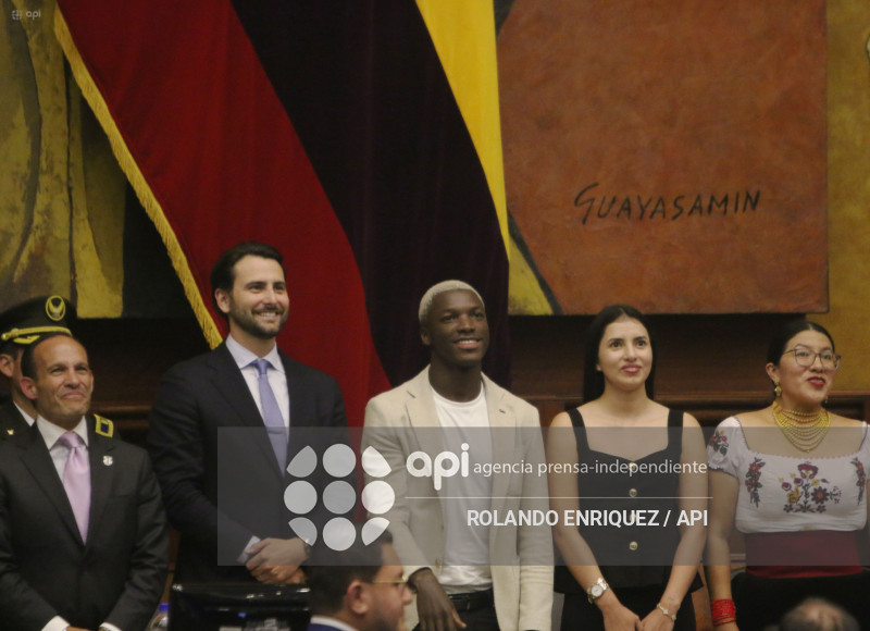 CONDECORACION NINO MOI ASAMBLEA