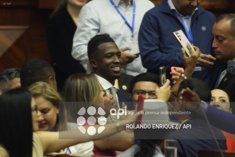 CONDECORACION ASAMBLEA WILLIAM PACHO