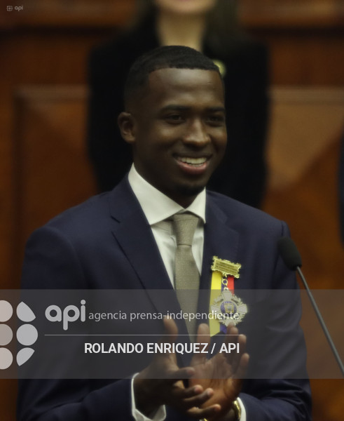 CONDECORACION ASAMBLEA WILLIAM PACHO