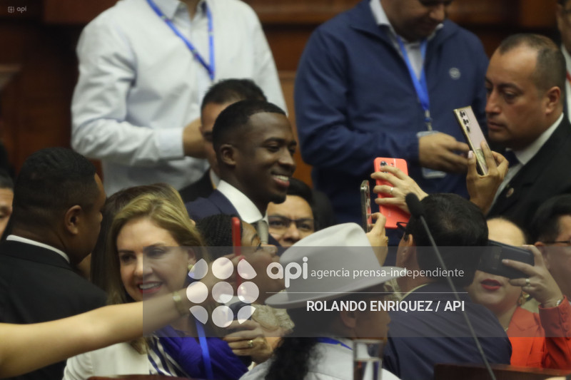 CONDECORACION ASAMBLEA WILLIAM PACHO