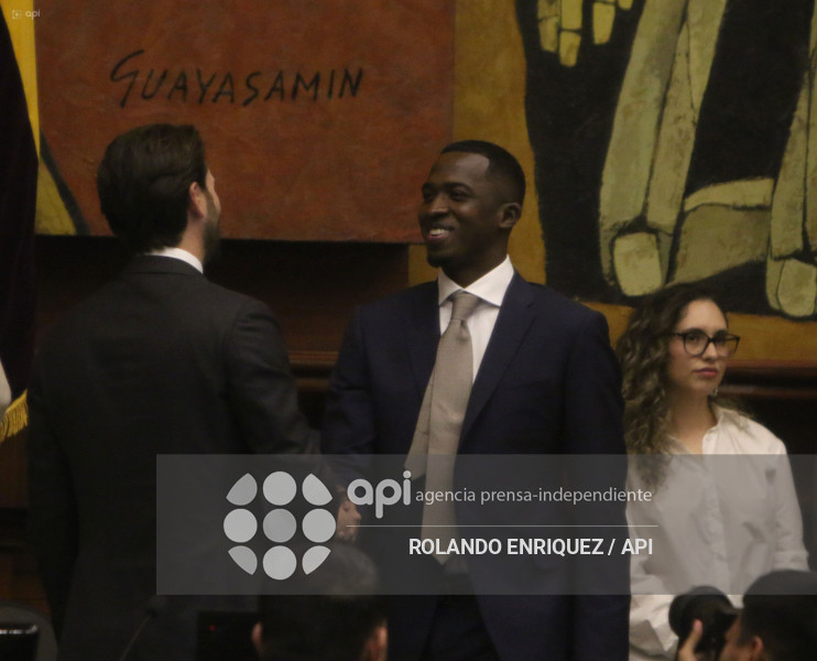 CONDECORACION ASAMBLEA WILLIAM PACHO