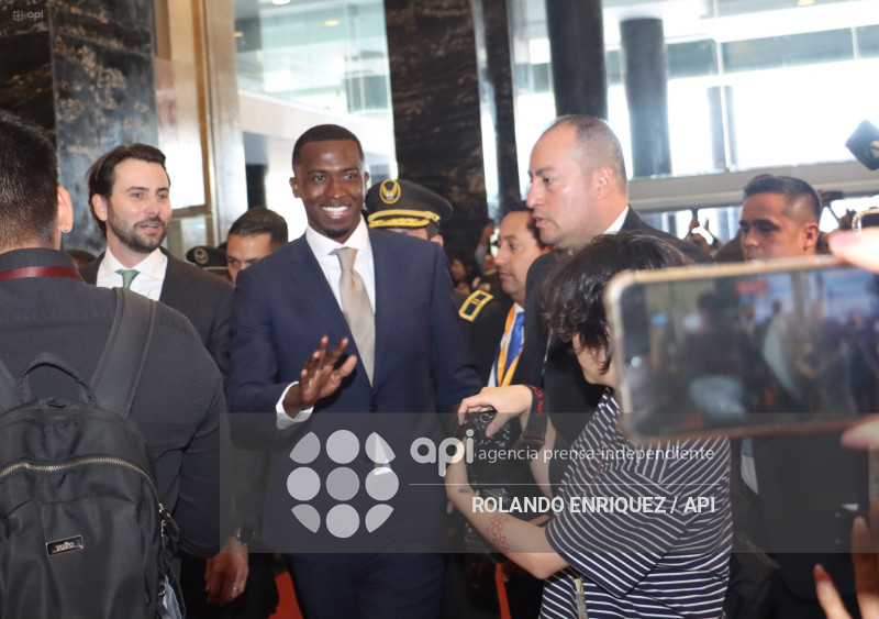 CONDECORACION ASAMBLEA WILLIAM PACHO