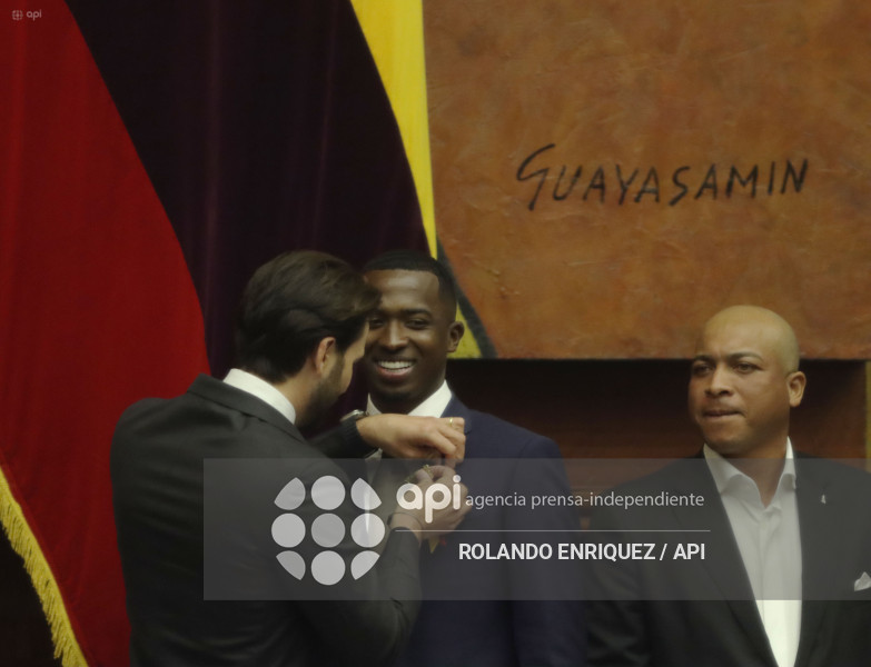 CONDECORACION ASAMBLEA WILLIAM PACHO