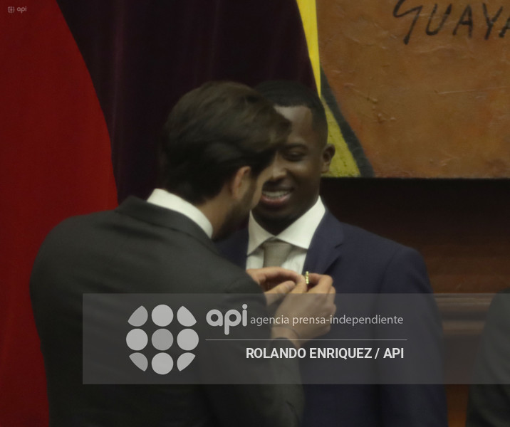 CONDECORACION ASAMBLEA WILLIAM PACHO