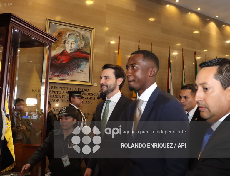 CONDECORACION ASAMBLEA WILLIAM PACHO