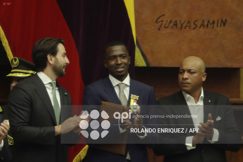 CONDECORACION ASAMBLEA WILLIAM PACHO