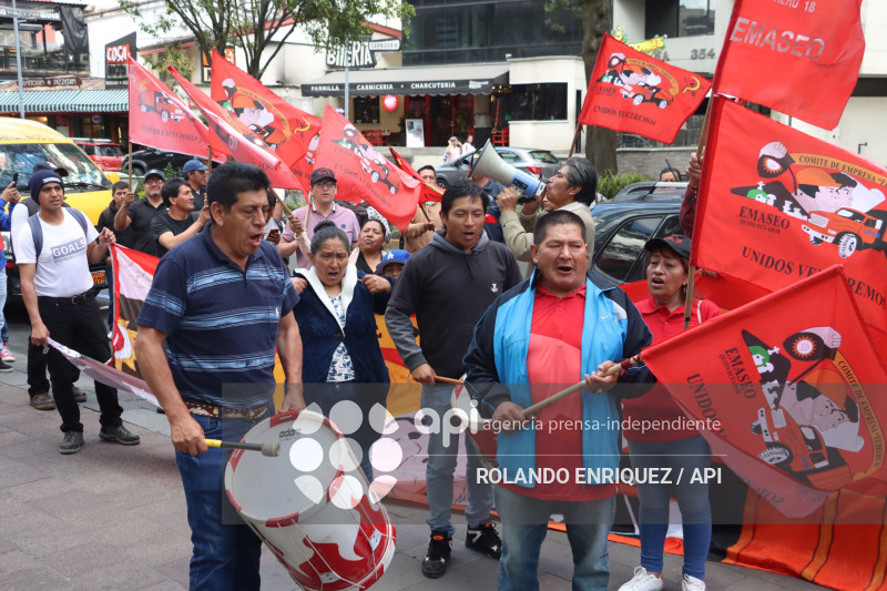 PLANTON TRABAJADORES MIN GOBIERNO