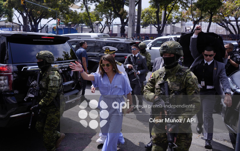 GYE-LLEGADA AUTORIDADES