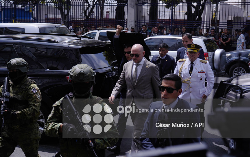 GYE-LLEGADA AUTORIDADES