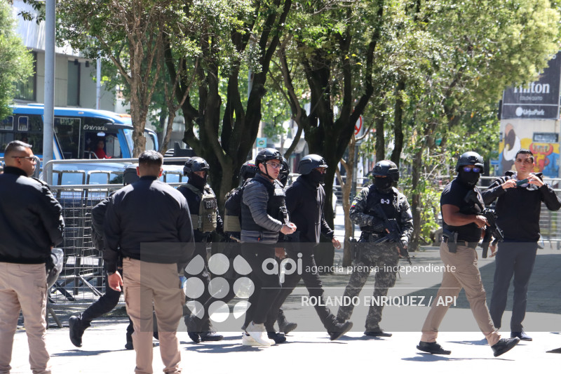 SALCEDO ACUDE A FISCALIA GENERAL