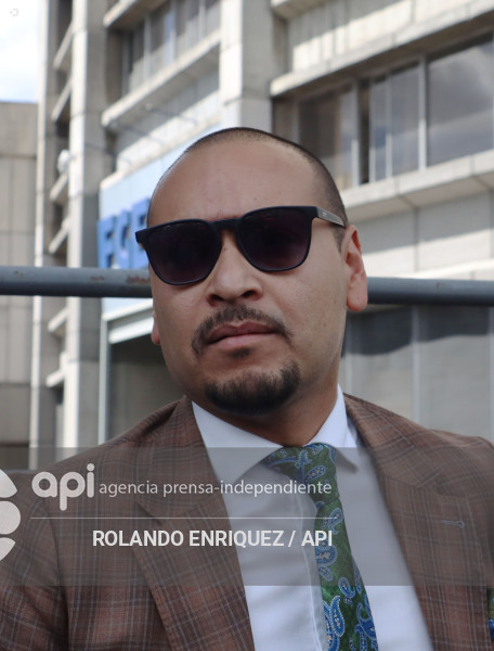 SALCEDO ACUDE A FISCALIA GENERAL