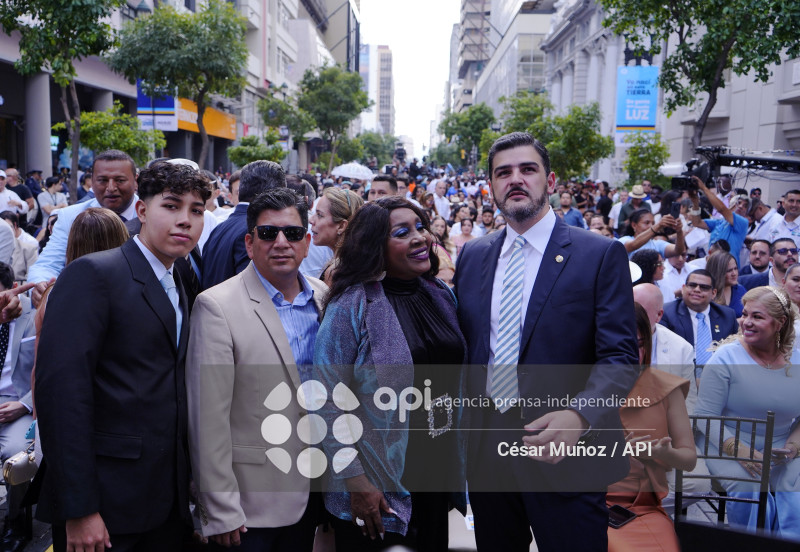GYE-SESION SOLEMNE MUNICIPIO