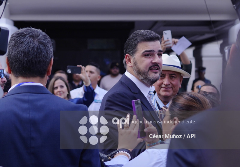 GYE-SESION SOLEMNE MUNICIPIO