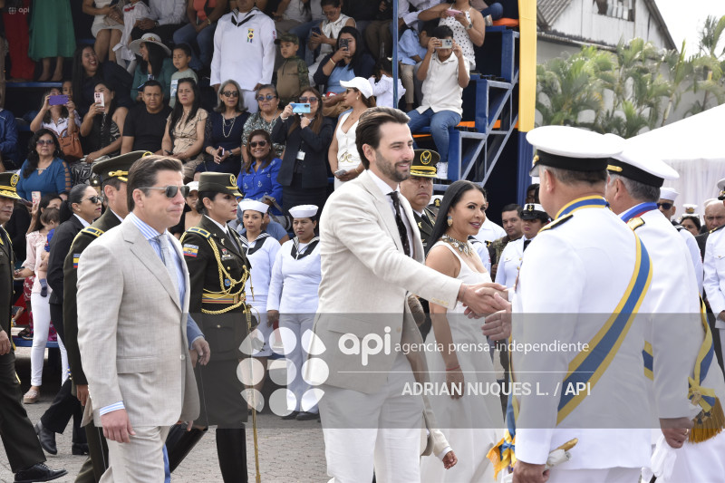 DESFILE NAVAL