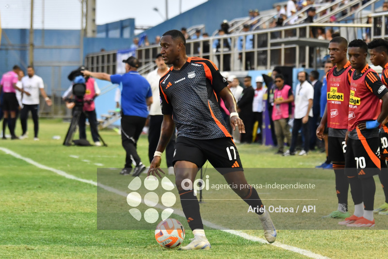 FBL-LIGAPRO-MANTA-EMELEC