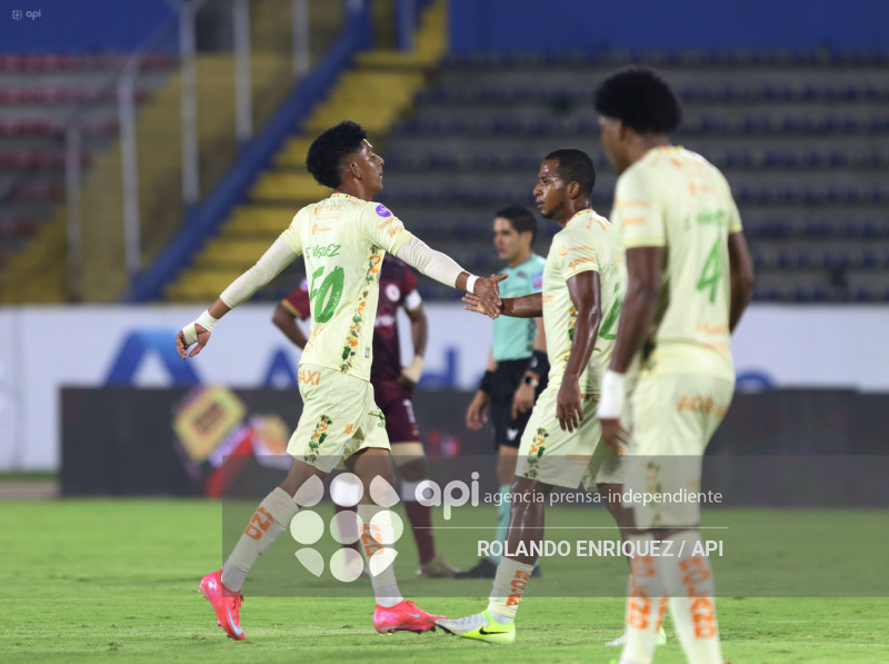 FBL LIGAECUABET VINO TINTO VS ORENSE