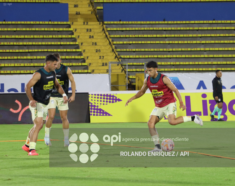 FBL LIGAECUABET VINO TINTO VS ORENSE