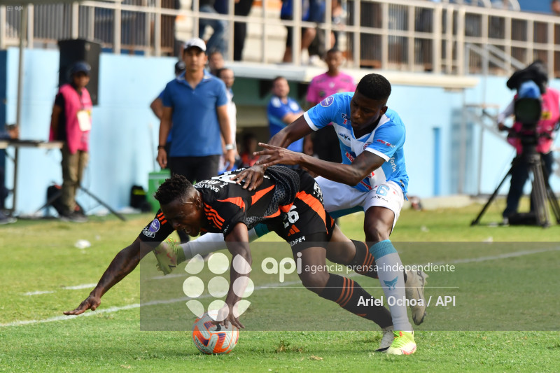 FBL-LIGAPRO-MANTA-EMELEC
