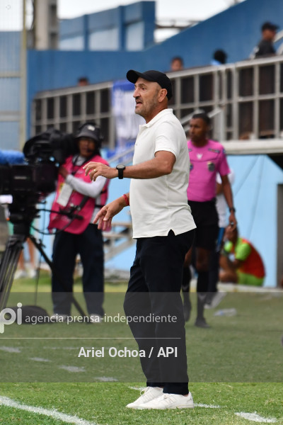 FBL-LIGAPRO-MANTA-EMELEC