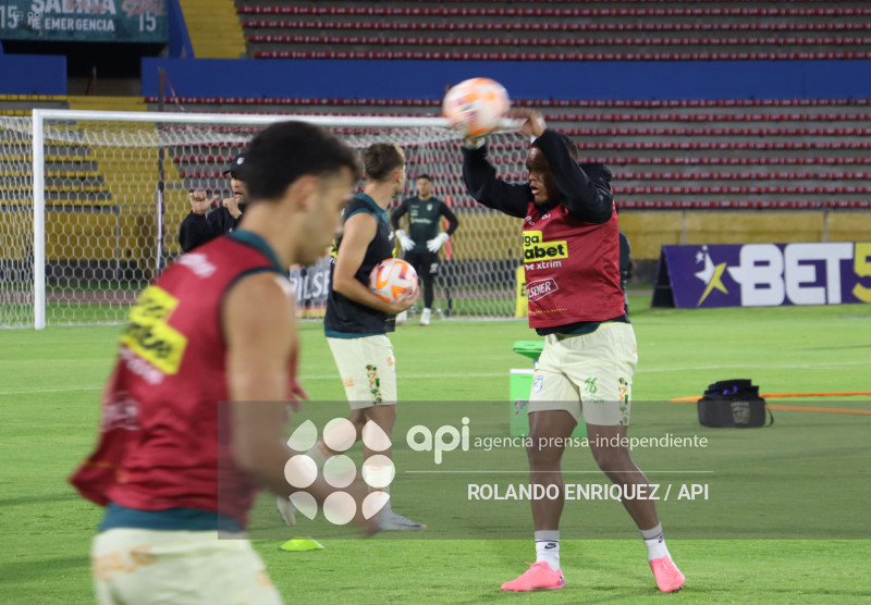 FBL LIGAECUABET VINO TINTO VS ORENSE