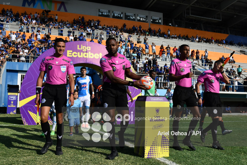 FBL-LIGAPRO-MANTA-EMELEC