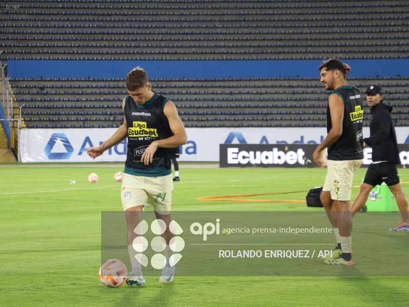 FBL LIGAECUABET VINO TINTO VS ORENSE