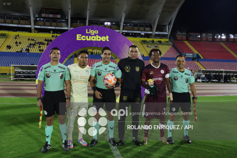 FBL LIGAECUABET VINO TINTO VS ORENSE