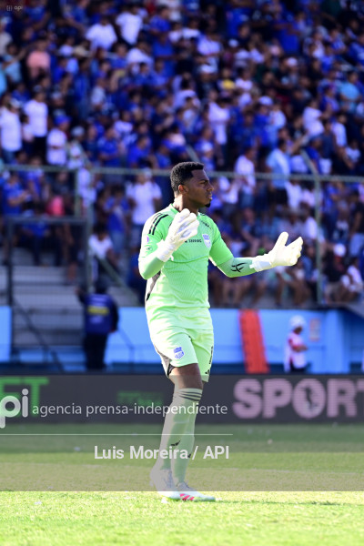 FBL-LIGAPRO-MANTA-EMELEC