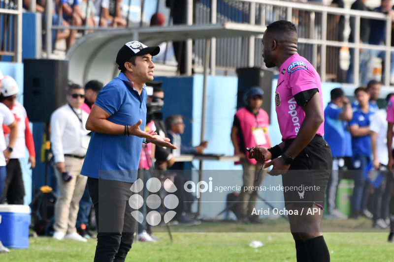 FBL-LIGAPRO-MANTA-EMELEC