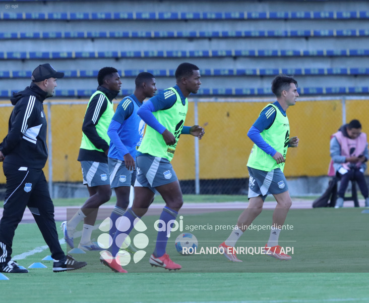 FBL COPA ECUADOR MIGUEL ITURRALDE VS EMELEC