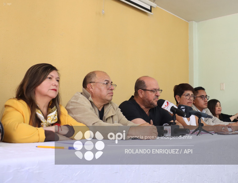 FEDERACION DE MEDICOS CRISIS SALUD