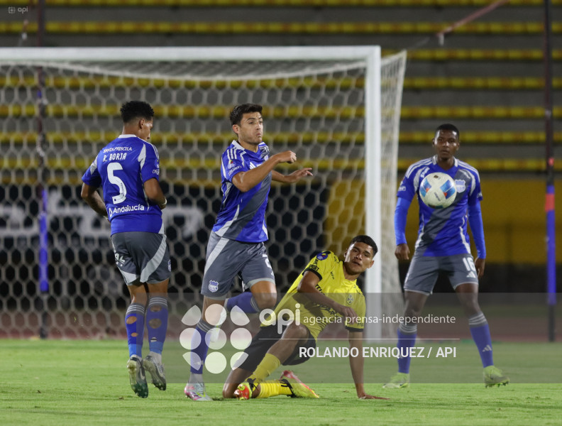 FBL COPA ECUADOR MIGUEL ITURRALDE VS EMELEC