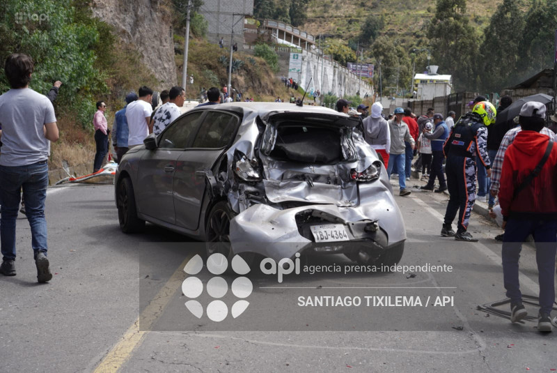 TRAGEDIA EN VUELTA AUTOMOVILISTICA