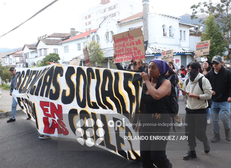 MARCHAS Y PLANTONES MINISTERIOS