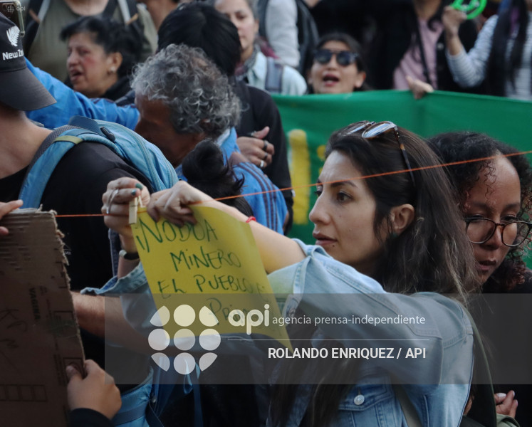 MARCHAS Y PLANTONES MINISTERIOS