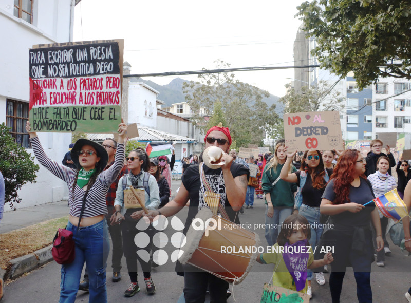 MARCHAS Y PLANTONES MINISTERIOS