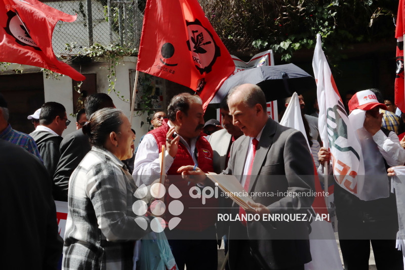 TRABAJADORES CORTE CONSTITUCIONAL