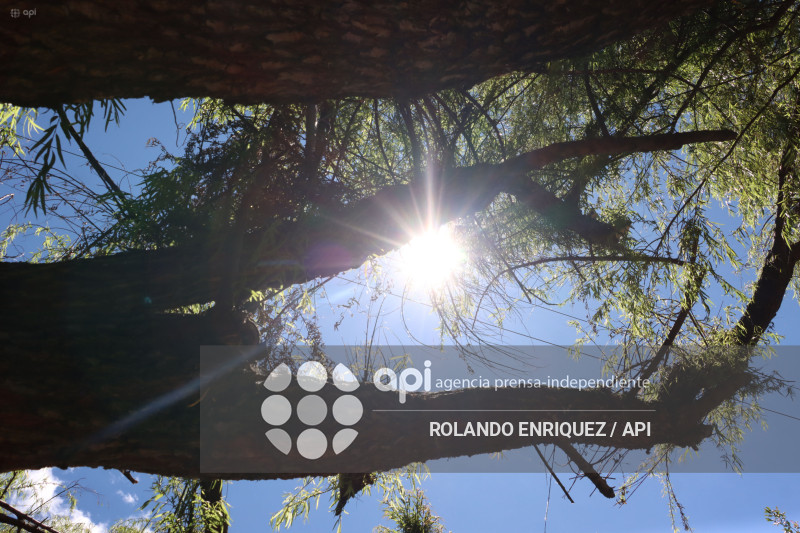 RADIACION SOLAR EN QUITO