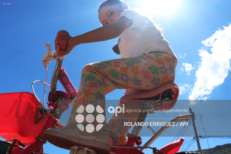 RADIACION SOLAR EN QUITO