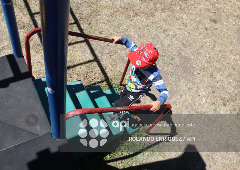 RADIACION SOLAR EN QUITO