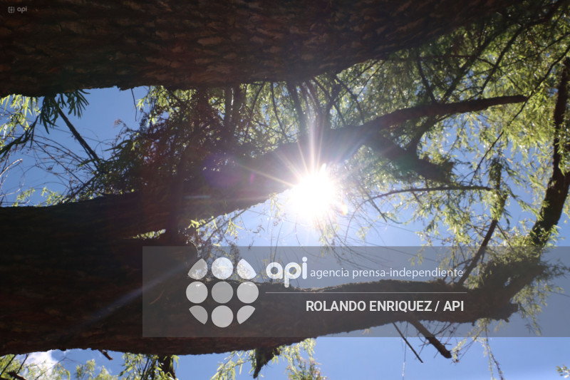 RADIACION SOLAR EN QUITO