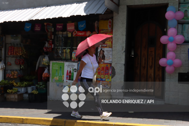 RADIACION SOLAR EN QUITO