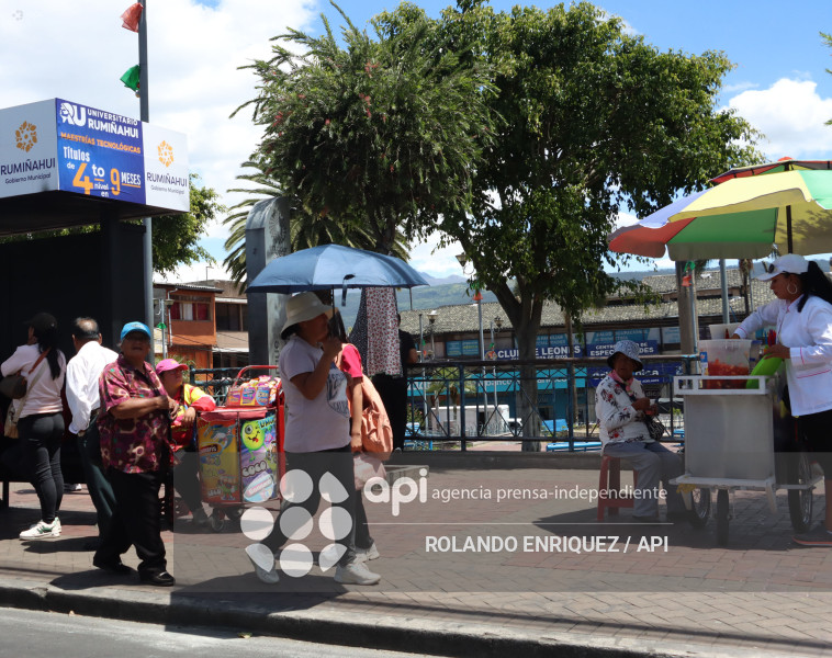 RADIACION SOLAR EN QUITO