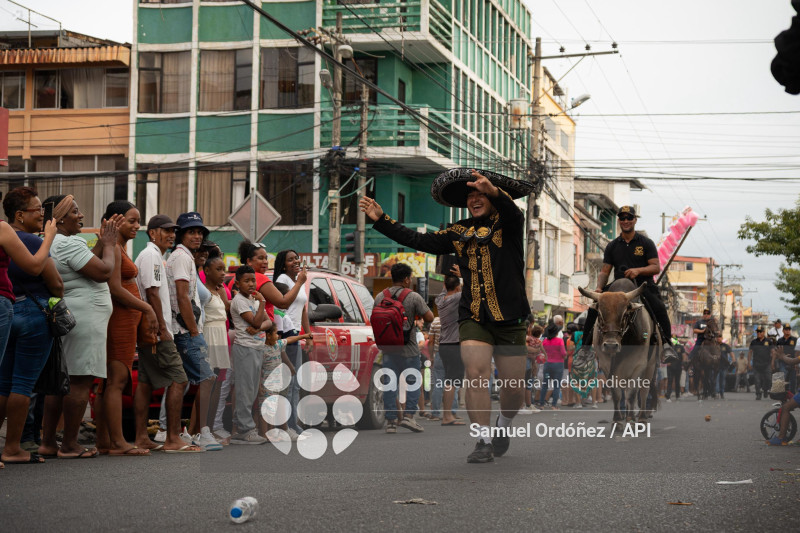 CABALGATA FIESTAS DE ESMERALDAS