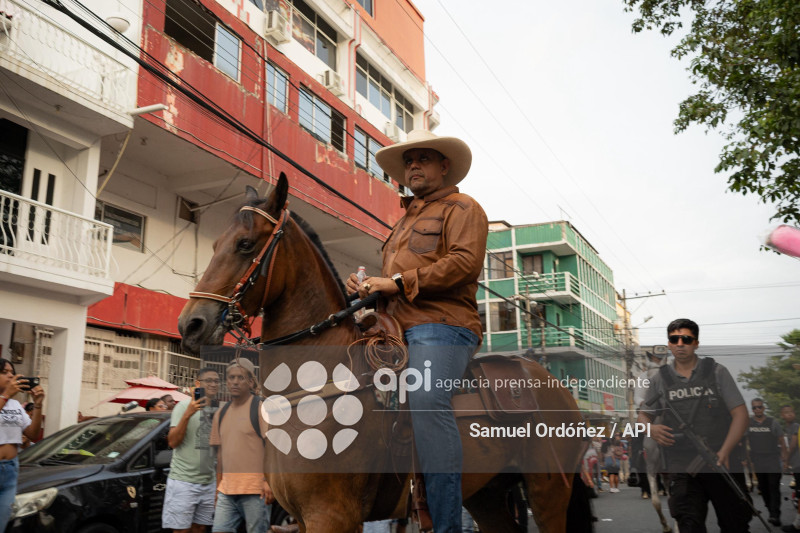 CABALGATA FIESTAS DE ESMERALDAS