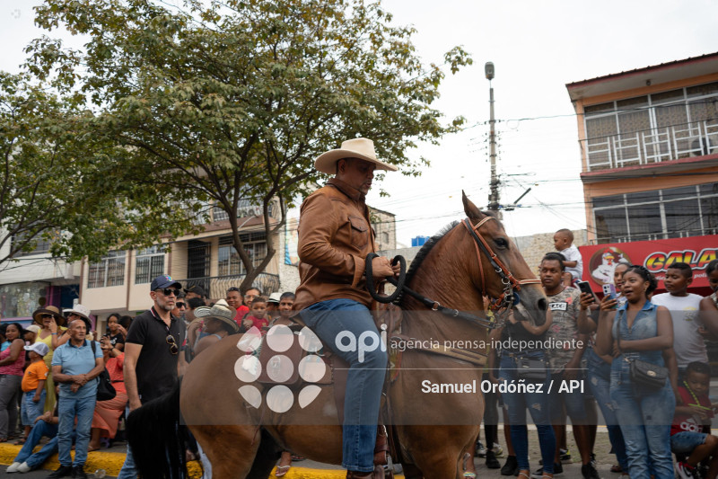 CABALGATA FIESTAS DE ESMERALDAS