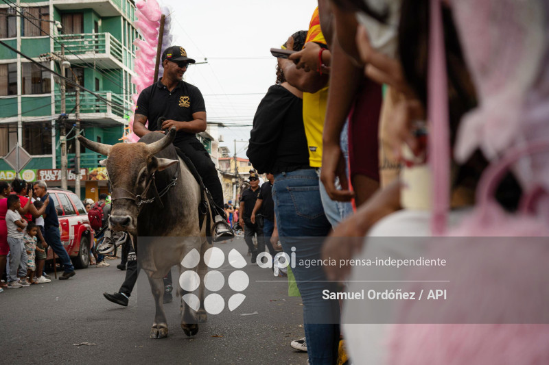 CABALGATA FIESTAS DE ESMERALDAS